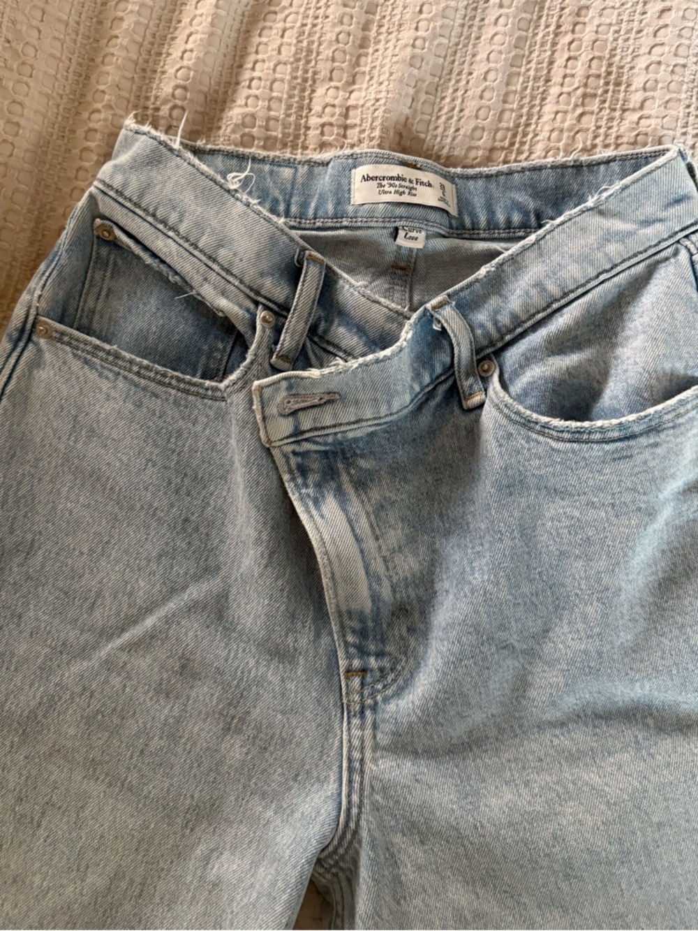 Abercrombie & Fitch High-Rise Light Blue Women's Jeans